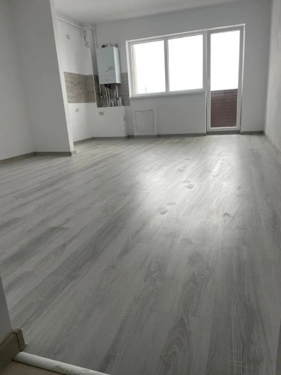 Garsoniera decomandata - zona Sanpetru