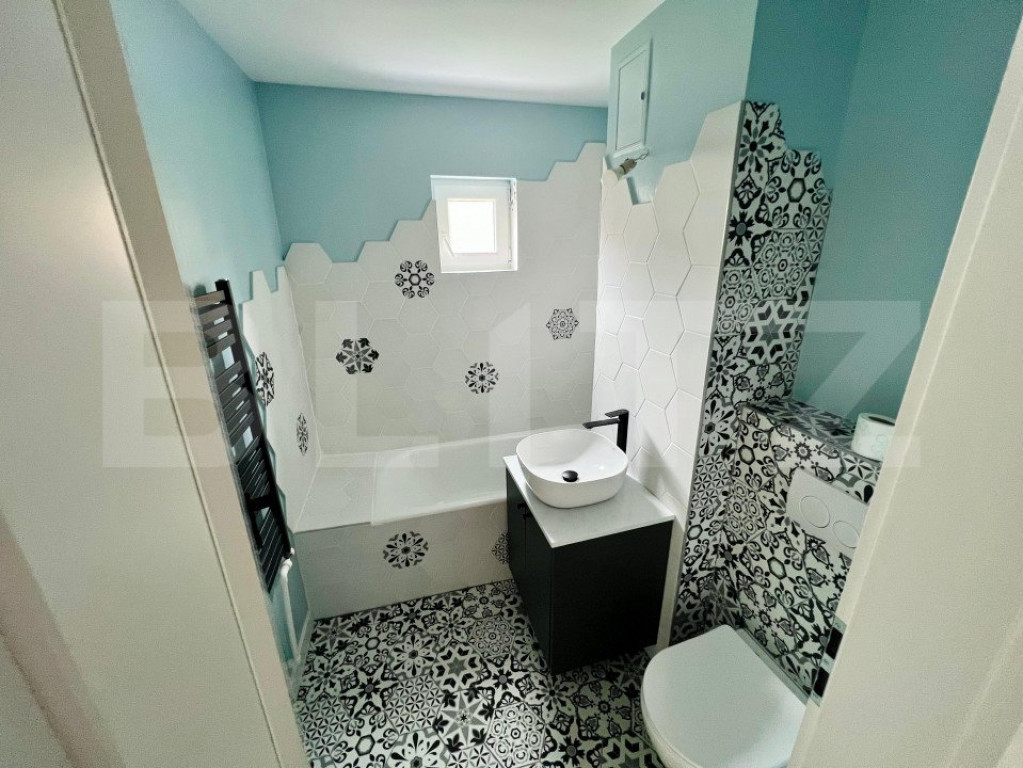 Apartament Modern de Vanzare , 3 Camere, 72 mp, 2 Băi, Parc