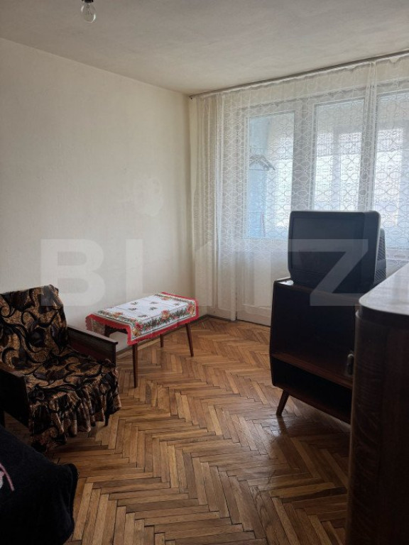 Apartament 3 camere, 67 mp, decomandat, zona Nicolae Balcesc