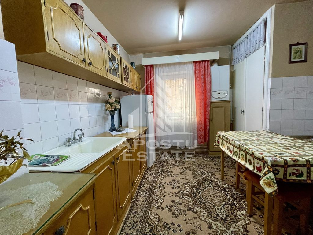 Apartament cu 2 camere, centrala proprie, zona Dambovita