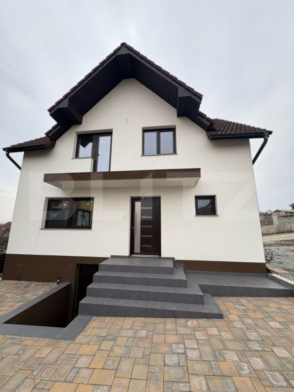 Casa finisata, 4 camere, 125 mp, 522 mp teren, zona Centura