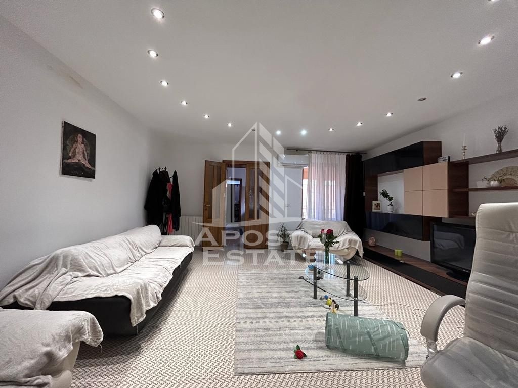 Apartament 2 camere in cladire reabilitata in zona Ultrac...