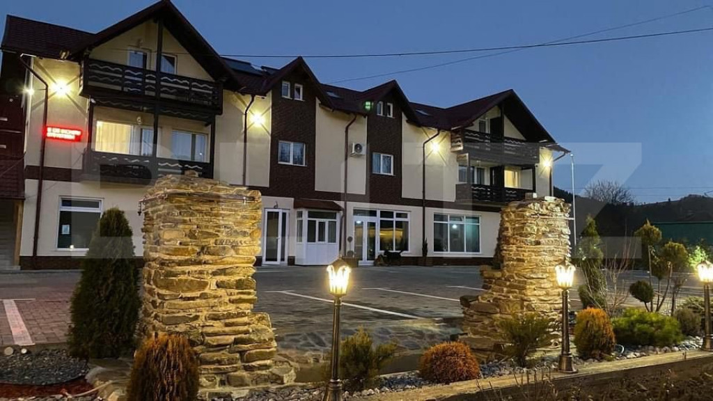 Pensiune modernă, 9 camere, 1.068 mp, Câmpulung Moldovenes
