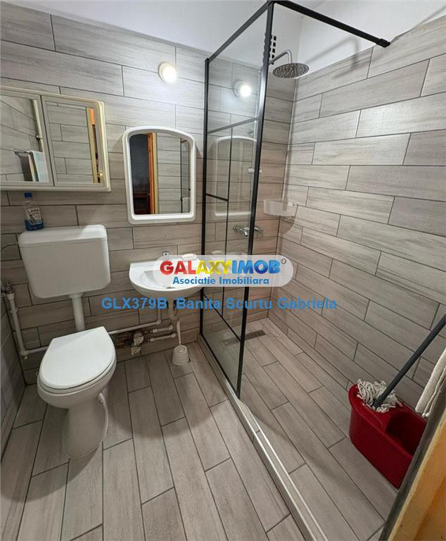 Apartament 3 camere ,etaj 3 din 4 zona ,1 DEC 1918