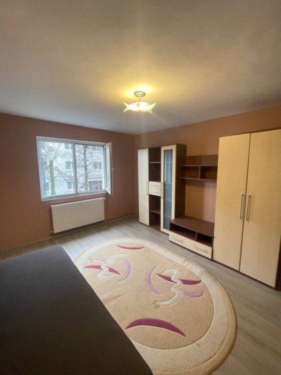 Apartament de 2 camere, 47 mp, zona Piata Izvoare