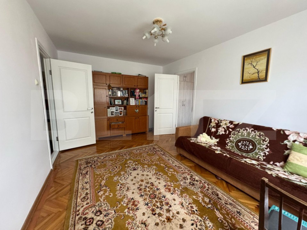 Apartament ultracentral, 2 camere, 48 mp², etaj 2, lângă