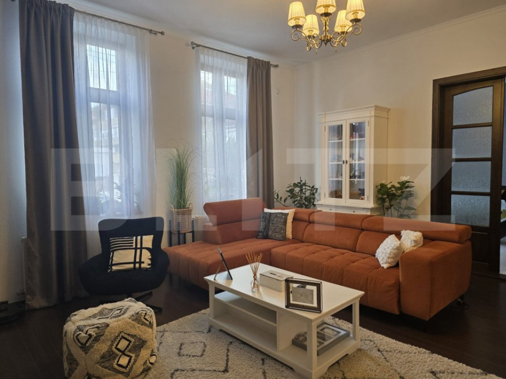 Casa cu 3 camere, 135 mp, zona Piata Mica