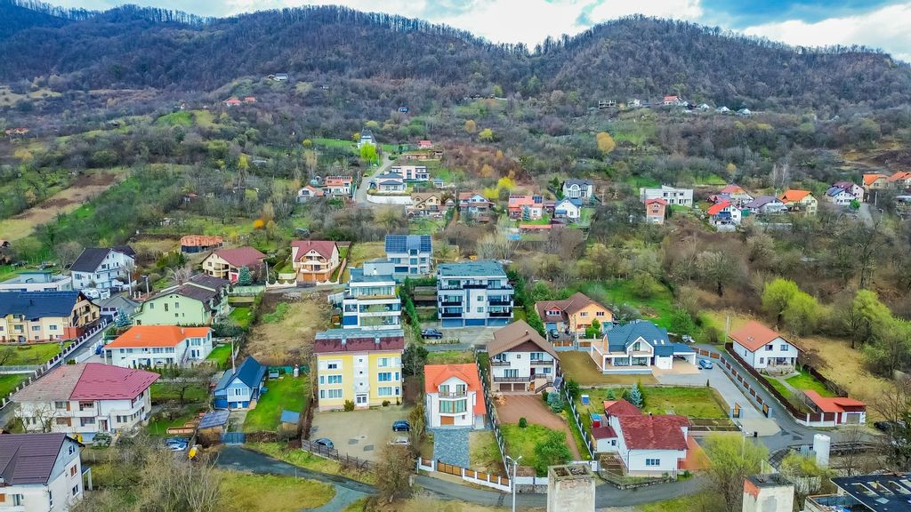 Vila de vânzare zona rezidentiala (strada Victor Babes)