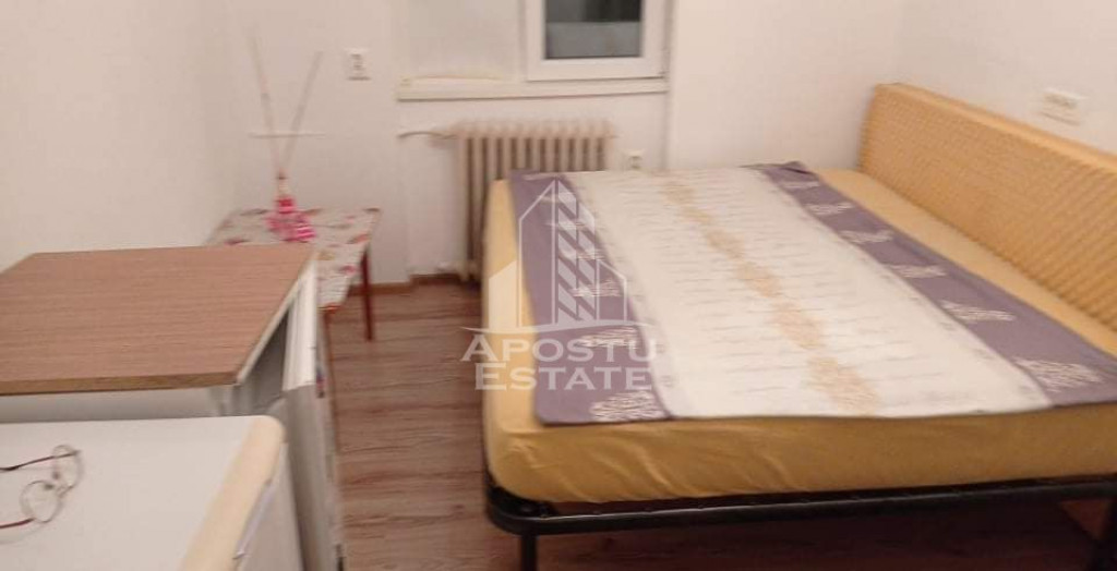 Garsoniera situata in zona Take Ionescu