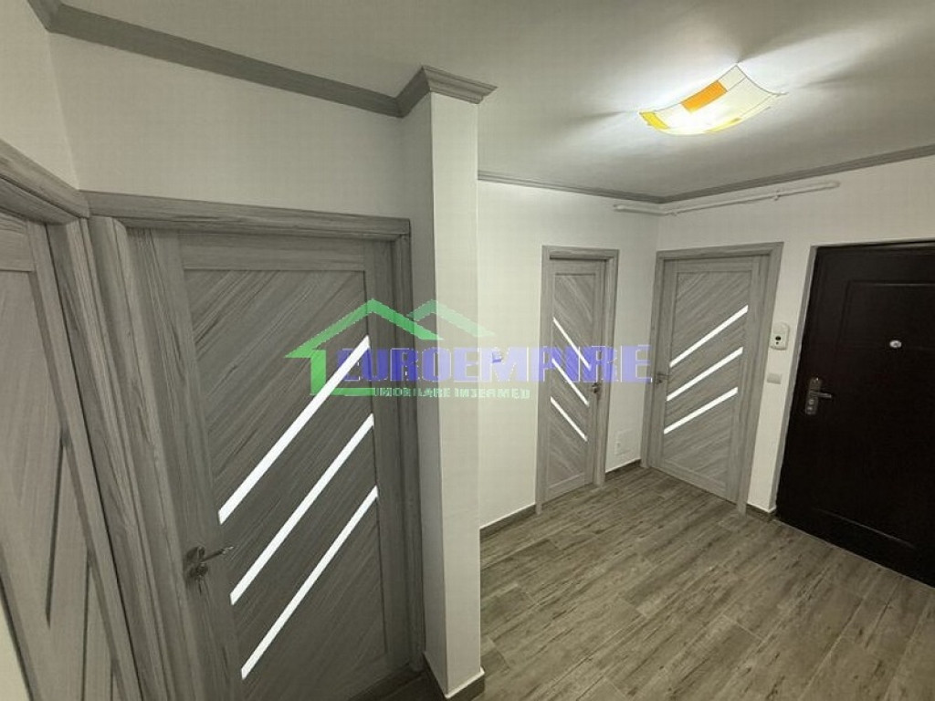 Apartament 2 camere de vanzare zona Dacia, CENTRALA GAZ, MOBILAT