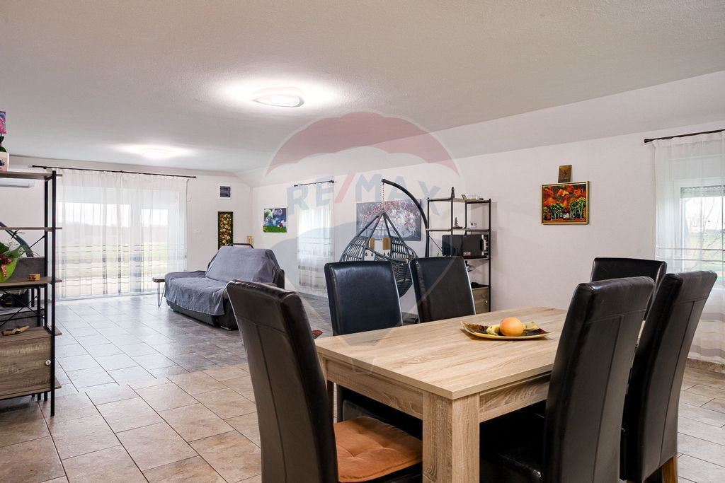 Casă de vânzare cu 3 camere, complet utilată, 175mp, F...