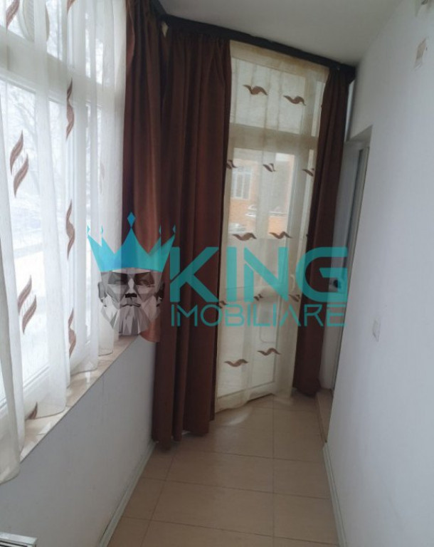 Zona Urbana/3 camere/decomandat/centrala/parcare/2 balcoane/