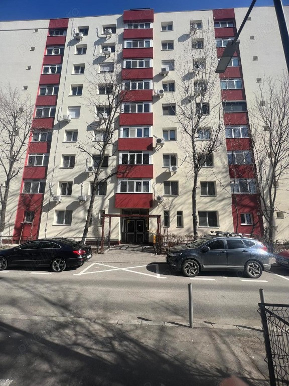 Apartament 4 camere,Piata Sudului