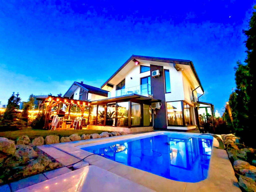 Casa cu Piscina Tamasi Corbeanca