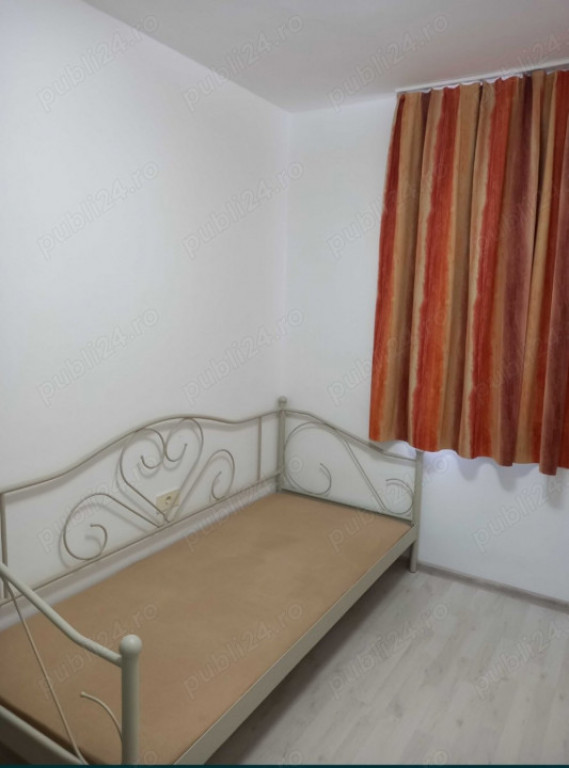 Camera 12 mp Centru Civic