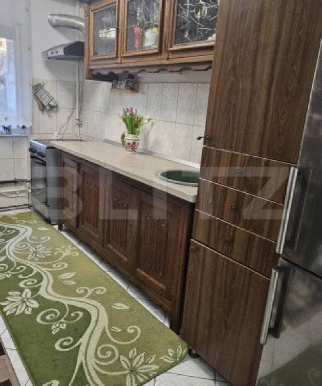 Apartament cu 3 camere, 62,5 mp, zona Careiului