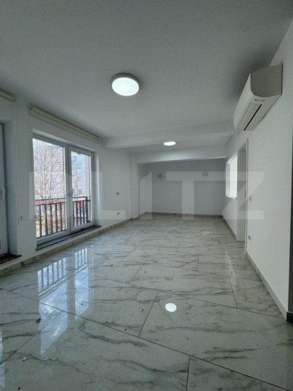 Apartament 3 camere, 100 mp, etaj intermediar, bloc nou, zon