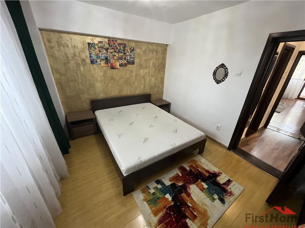 Ap 2 cam, renovat, et 4, zona ULTRACENTRALA - FINANTE