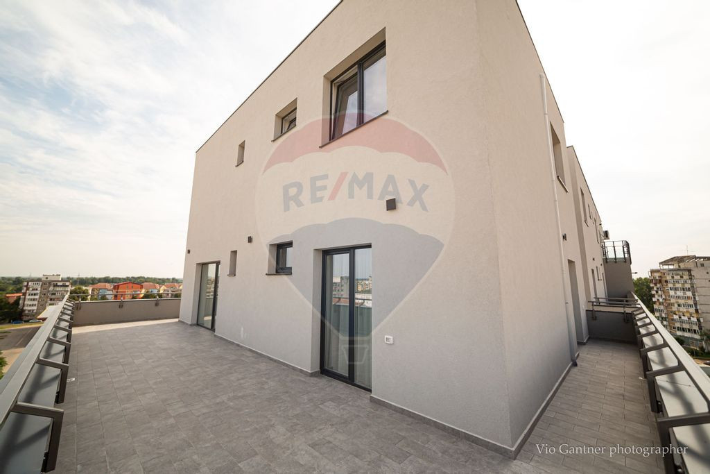 PENTHOUSE DE ÎNCHIRIAT ÎN MICALACA – LUX, CONFORT TER...