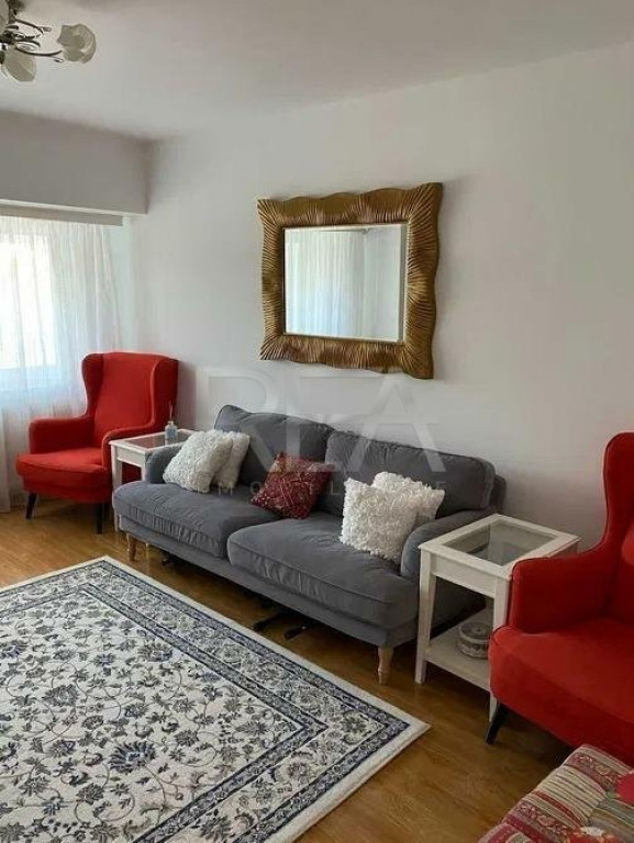 3 camere in Mihalache intersectie Clucerului