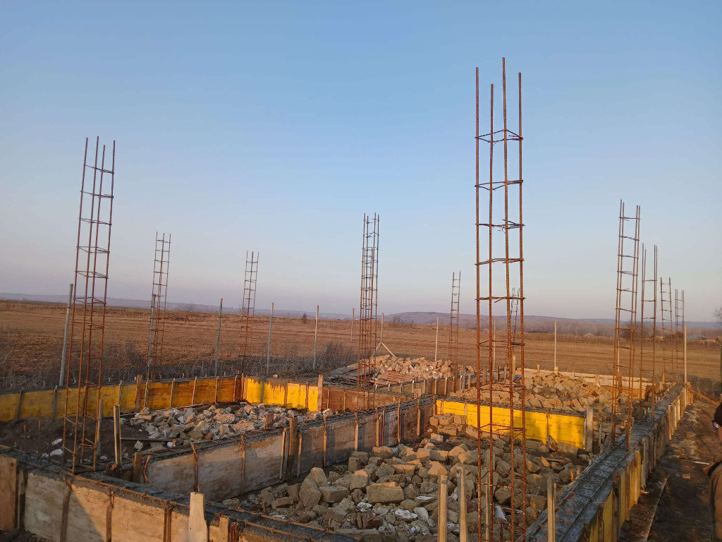 Teren Roman, utilitati si proiect casa