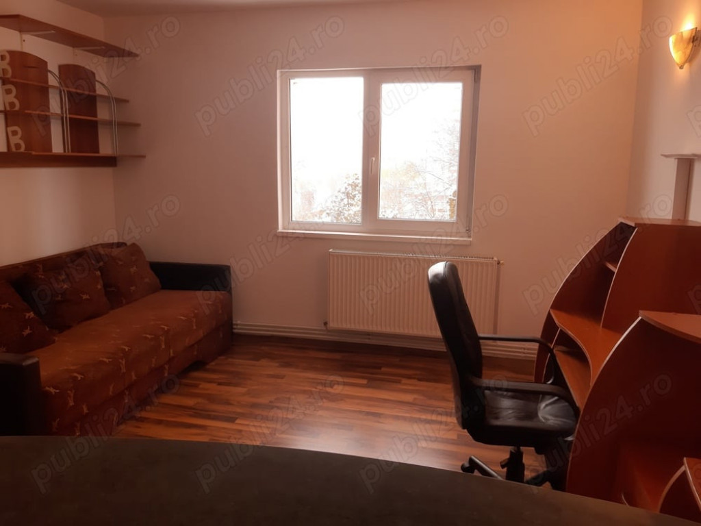 Garsoniera zona VLAHUTA