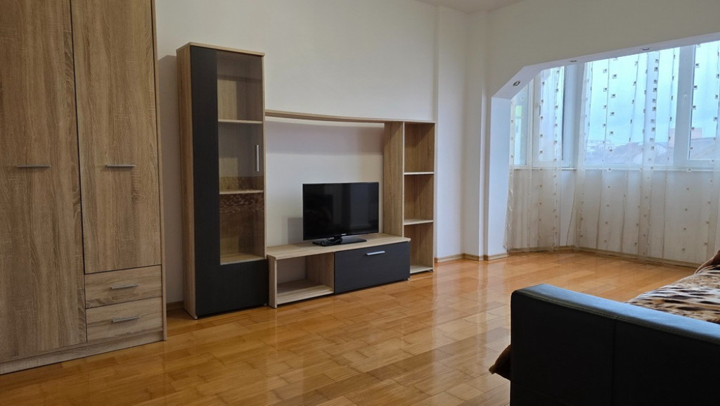 Apartament 2 camere in Deva, zona ultracentrala Decebal-Maniu, et 3