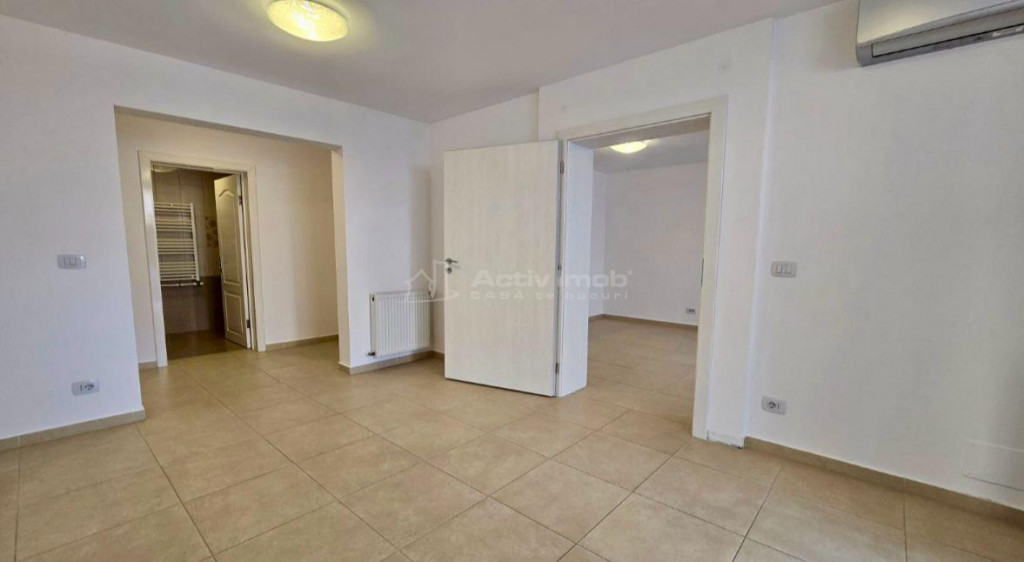 Spa#539;iu comercial de #238;nchiriat - loca#539;ie excelent