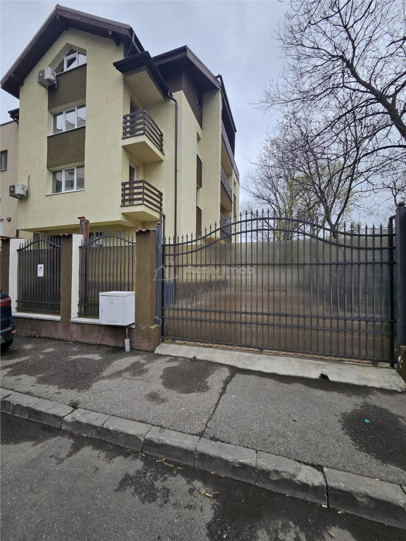 Inchireiere Casa /Vila 480 mp - 13 Septembrie / Panduri