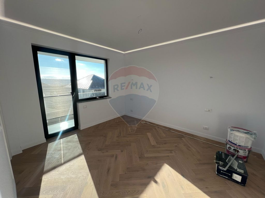 Apartament nou, 3 camere, vânzare, ansamblu „La Pădur...