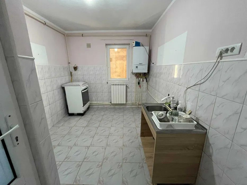 Tomis 3-apartatament 3 camere decomandat stradal
