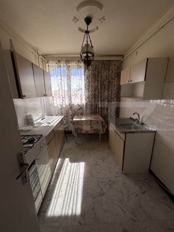 Apartament de 3 camere, etajul 1, priveliște panoramică, z