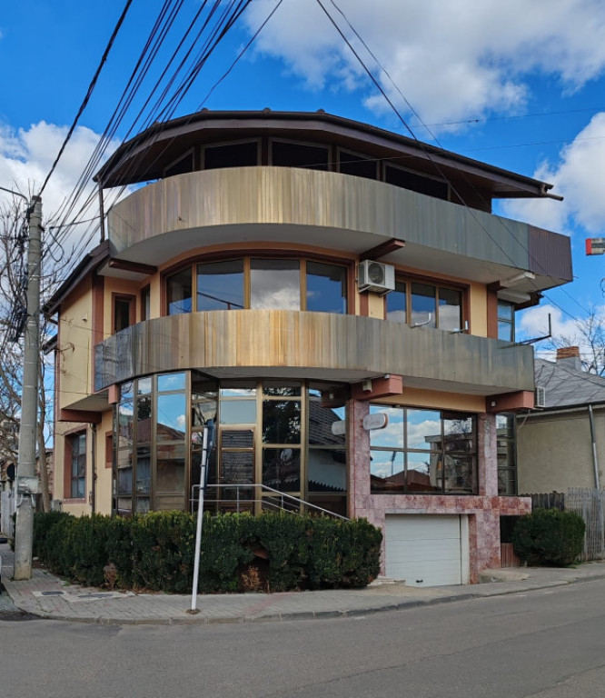 Spatiu birouri, diverse afaceri, in Vaslui, in spatele fostu