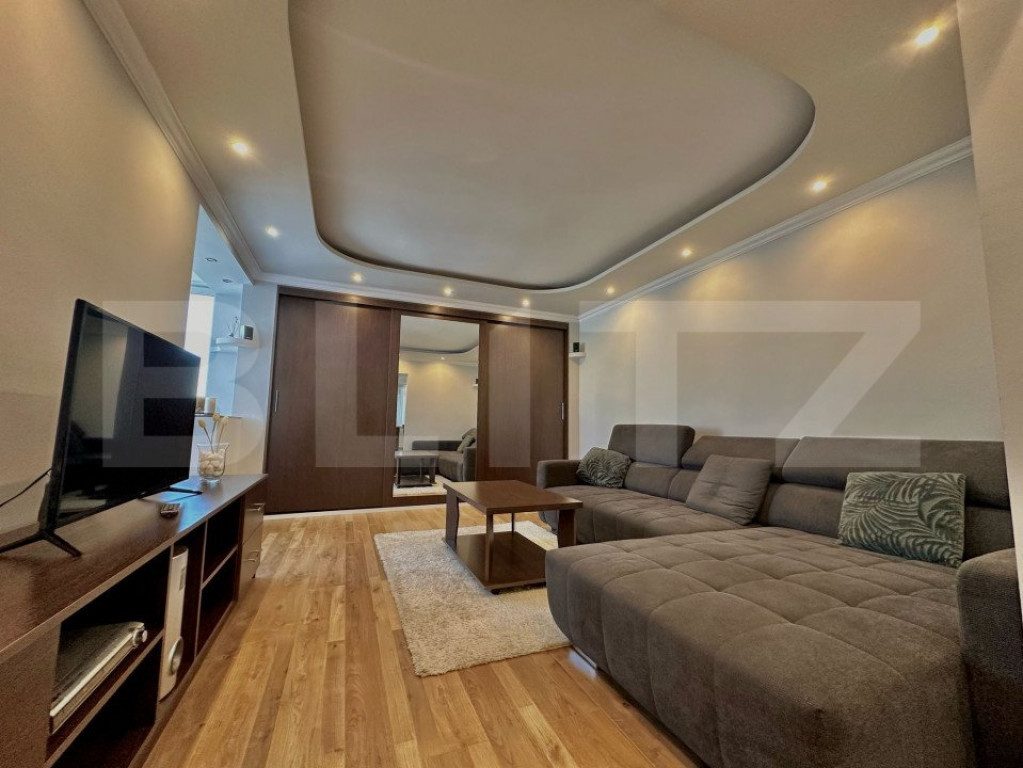 Apartament cu 3 camere, 75 mp, zona Rogerius