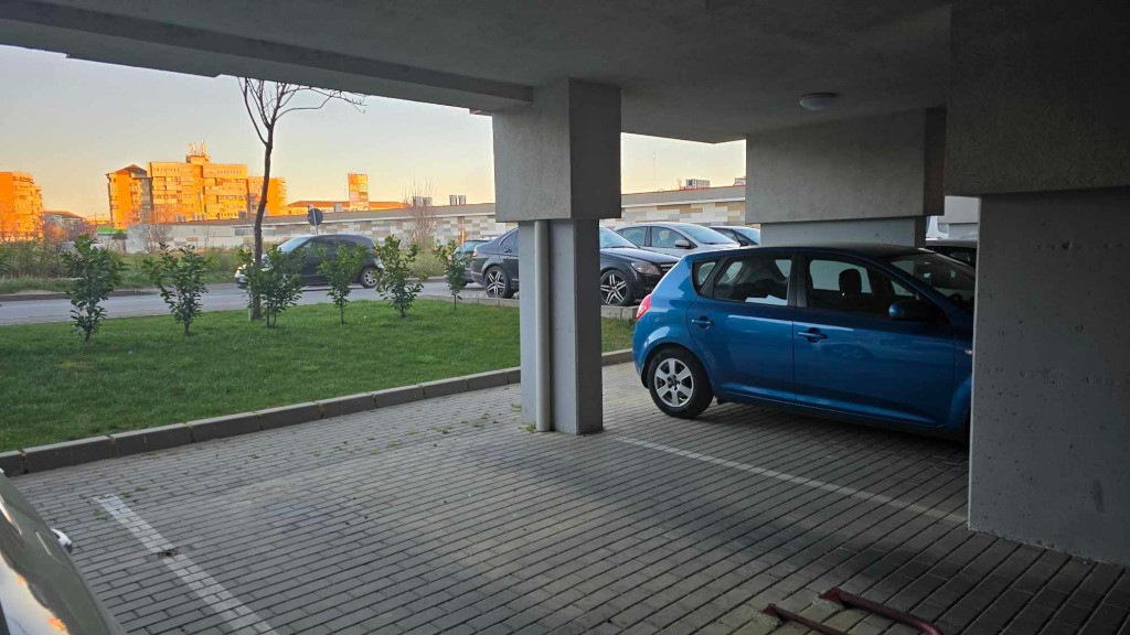 Loc de parcare de inchiriat/acoperit, bloc Ared Kaufland