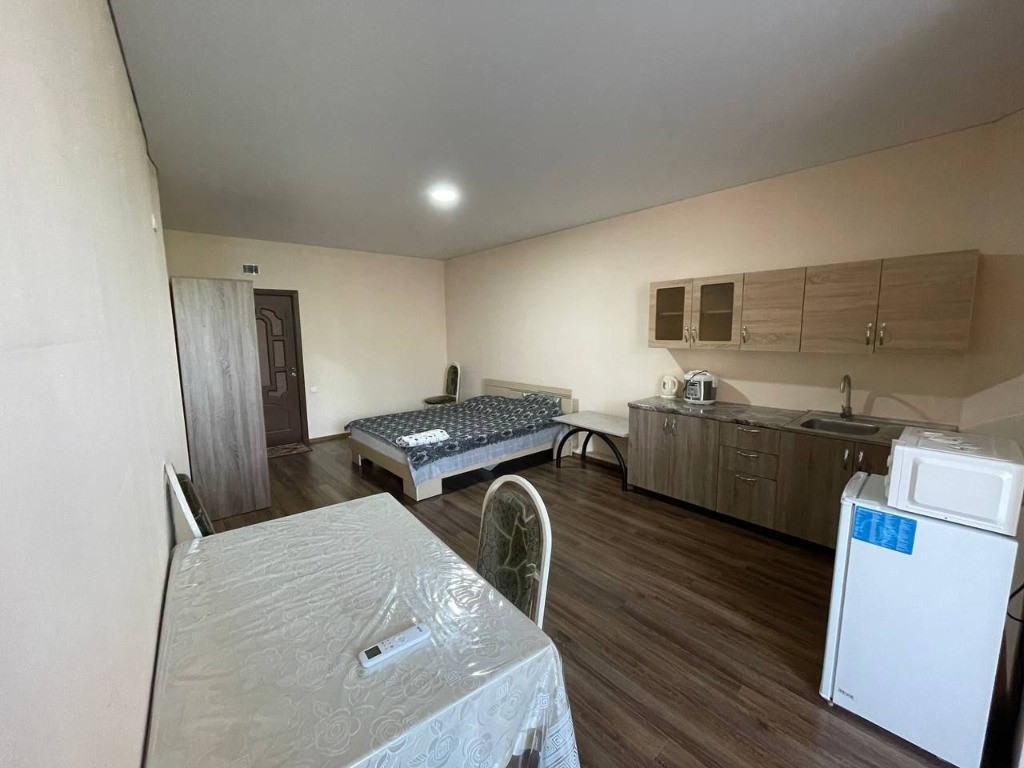 Apartament o camera de invhiriat in zona Astra