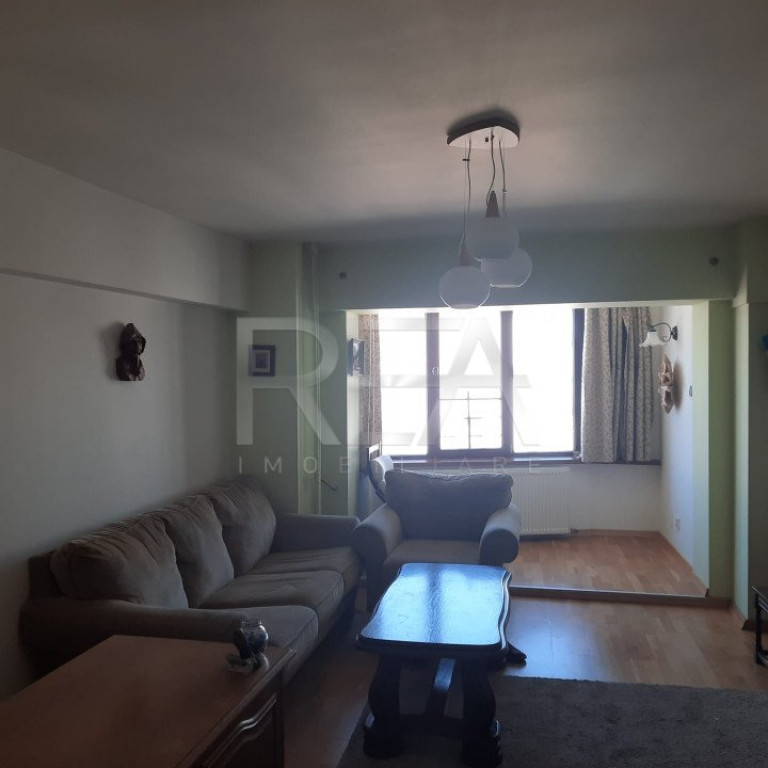 3 camere decomandat 8/10, Bdul Unirii, Nerva Traian.