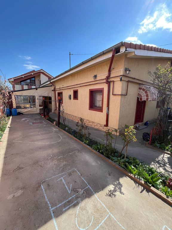 Două case Coiciu-Inel 1