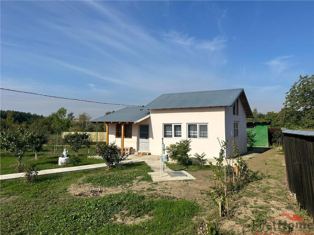 Casa Suraia,centru,60 mp utili casa NOUA an 2022 ,600 mp ter