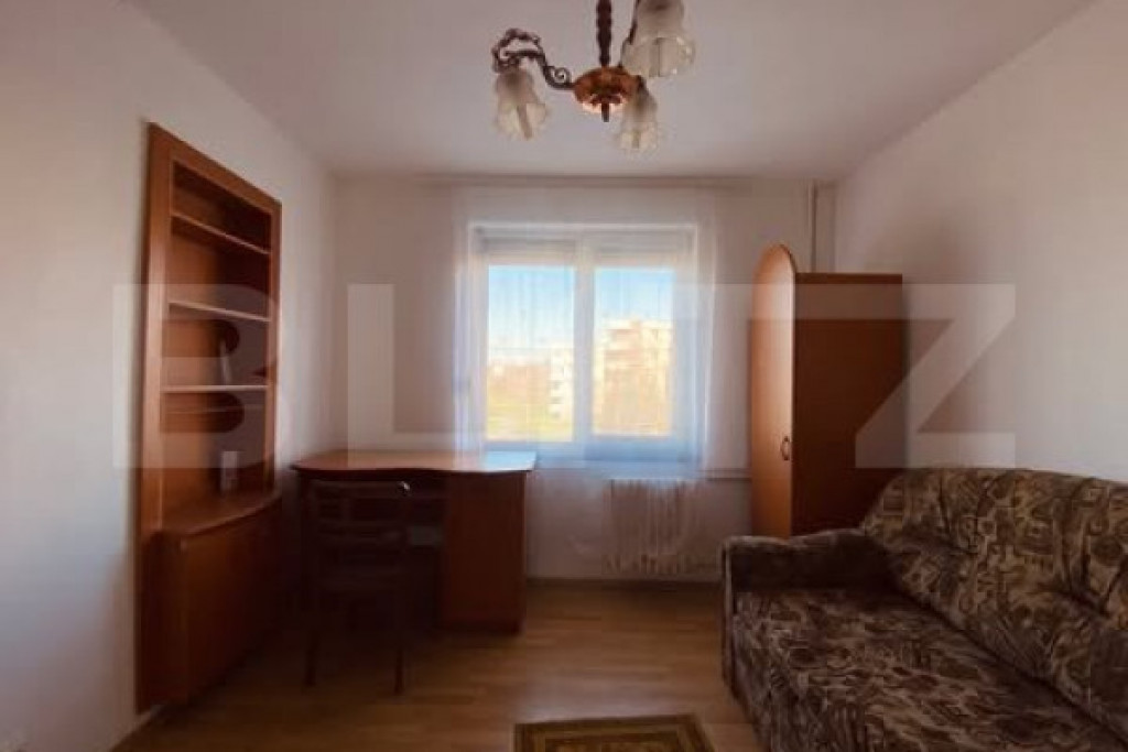 Apartament cu 3 camere, 70 mp, zona Rogerius