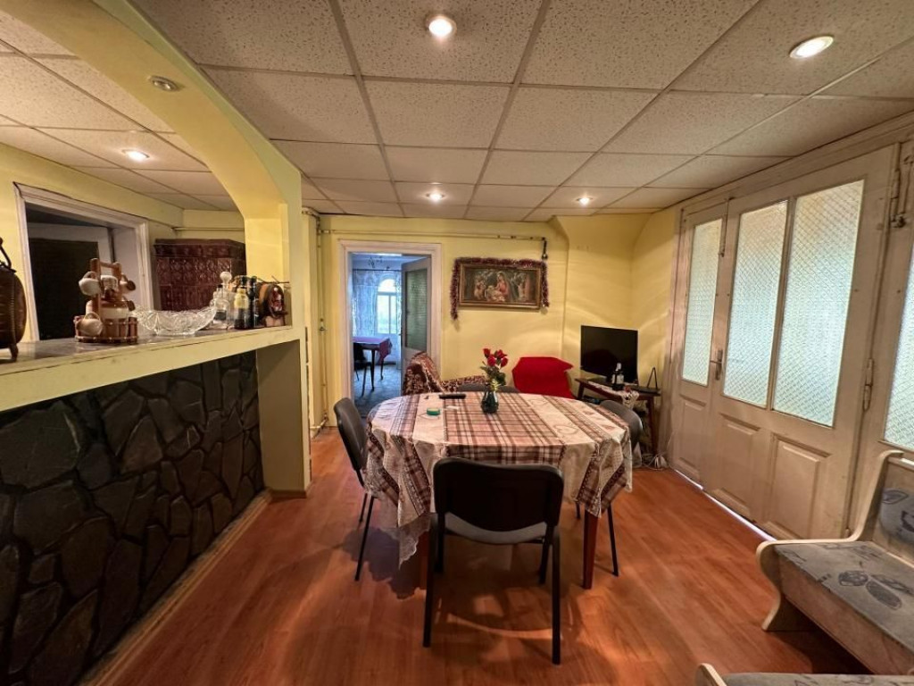 Apartament in vila Sinaia- 13 Septembrie