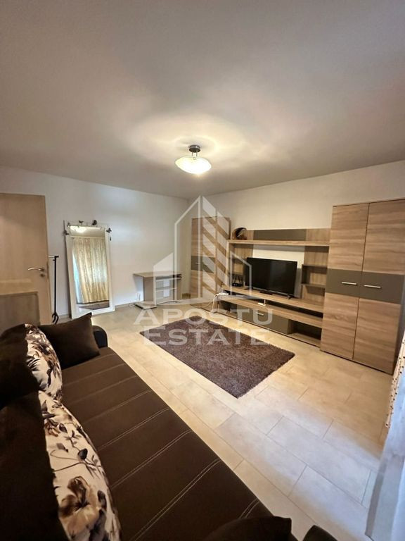 Apartament cu o camera, centrala proprie, etaj 4/10, zona...