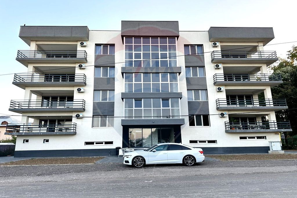 Hotel / Pensiune cu 30 camere de vânzare în orasul Giurgiu