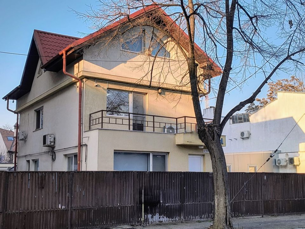 Spatiu birou/depozitare Ion Mihalache- Chibrit-Expozitiei