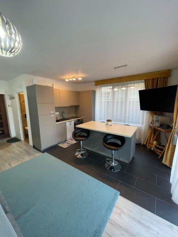 Apartament de 3 camere, 67mp, Dealul florilor