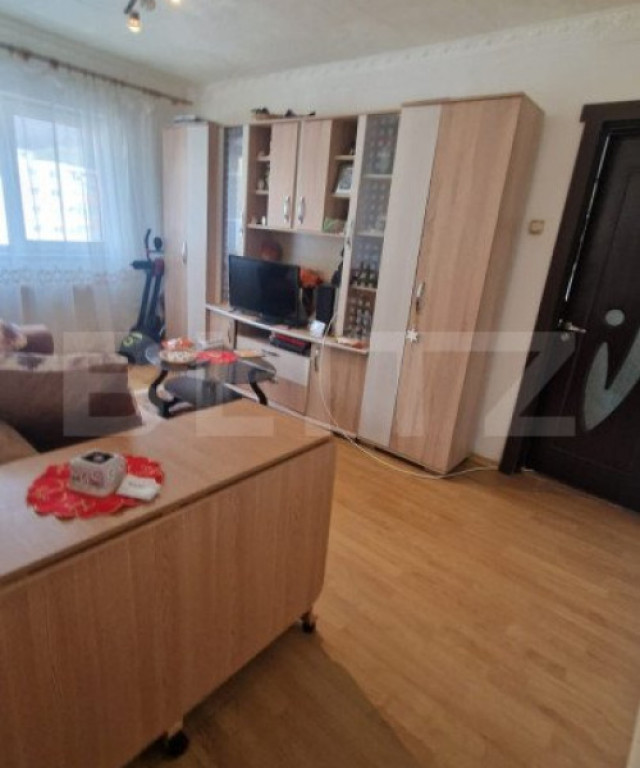 Apartament 3 camere Codlea , 60 mp cu balcon si parcare