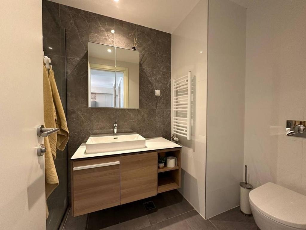 Garsoniera de inchiriat