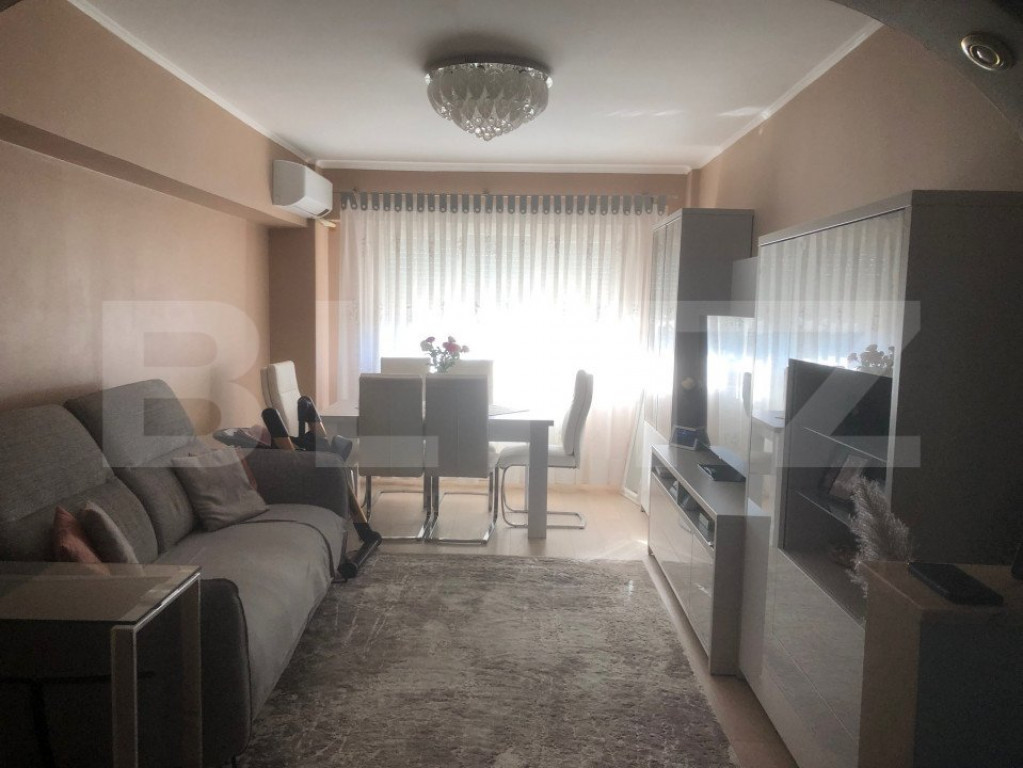 Apartament, 4 camere, 84mp , etaj 1 , zona Carpați 2