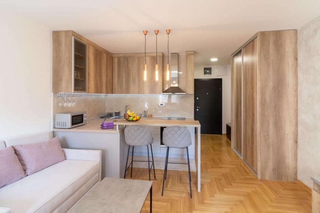 Garsoniera de inchiriat Tractorul