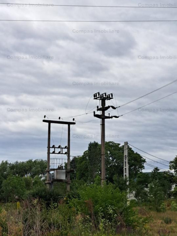 TEREN INTRAVILAN COMUNA GIROV SAT DANESTI